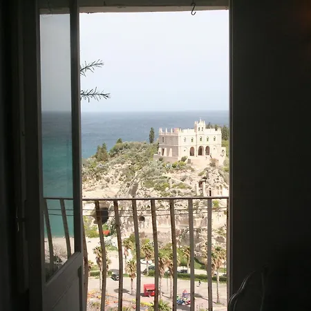 Apartment Al Corallone A Picco Sul Mare Tropea